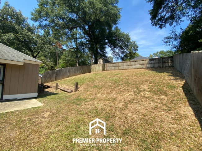 Building Photo - 4196 Crain Rd