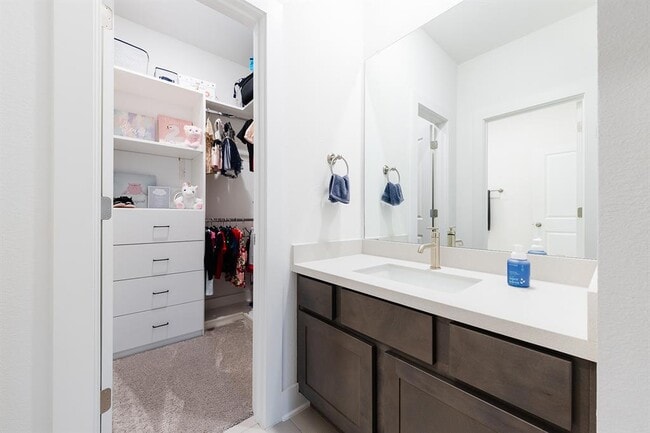 Building Photo - 2905 Canto Trce