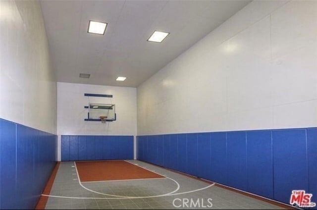 Building Photo - 5535 Canoga Ave