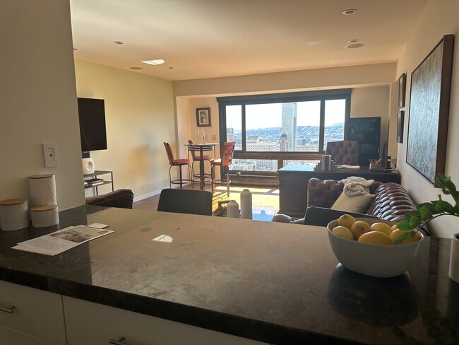 Building Photo - 1177 California St