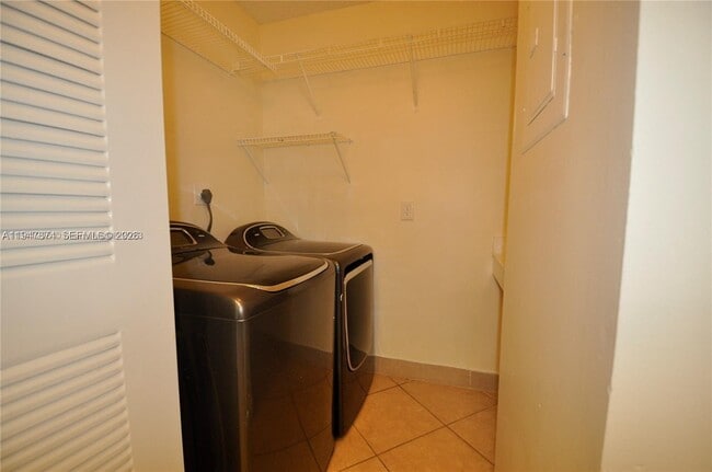 Building Photo - 9250 W Atlantic Blvd