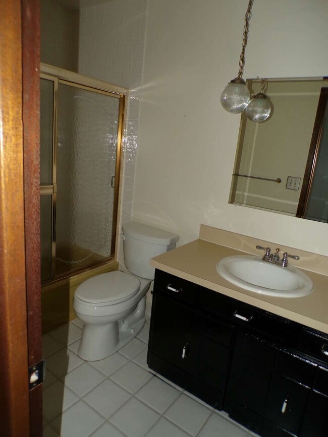 Building Photo - Heather Ridge Townhome (27XA)