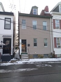 Building Photo - 1917 Tours St