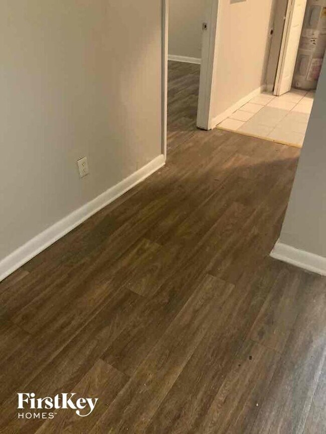 Building Photo - 1698 Sandtown Rd SW