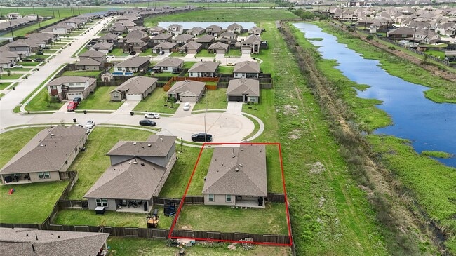 Building Photo - 403 Rain Water Ln