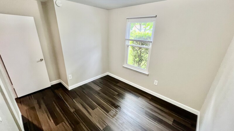 Building Photo - 15801 Atomic Ln