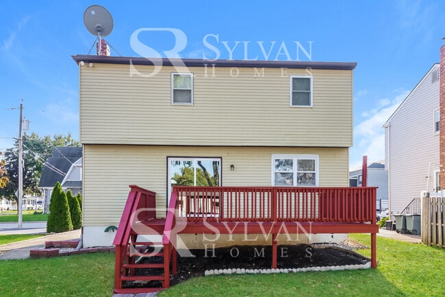 Building Photo - Carve Out a Great Life Here!