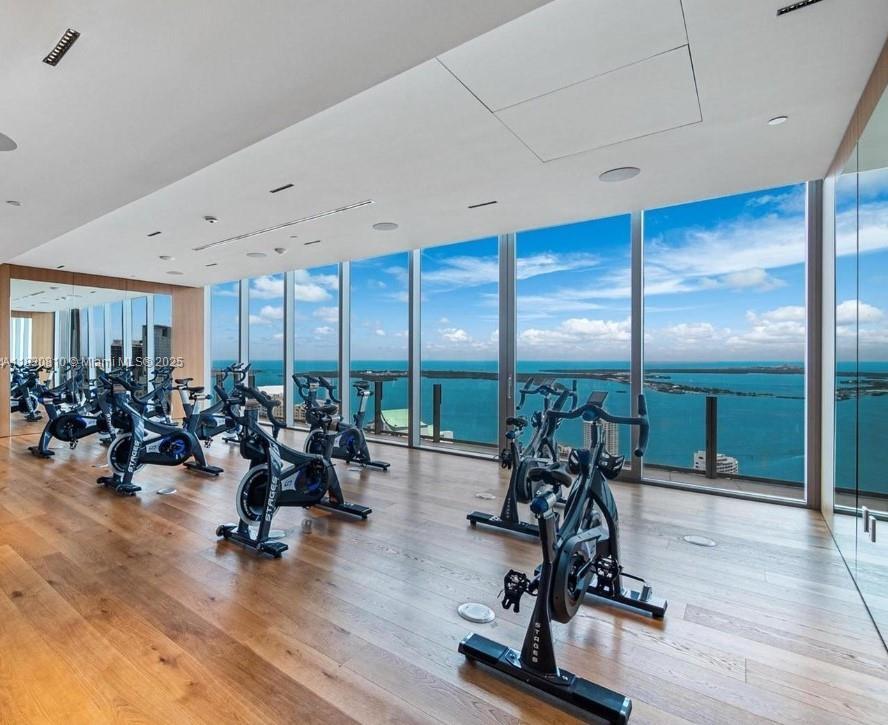 Building Photo - 300 Biscayne Boulevard Way