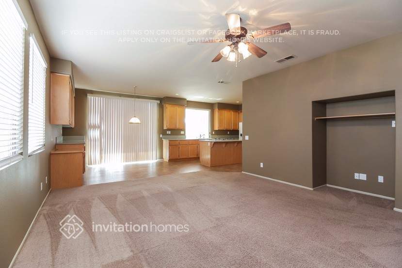 Building Photo - 8760 Medford St