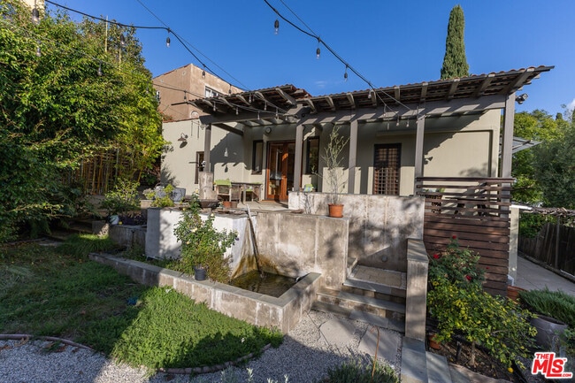 Building Photo - 3234 Ettrick St