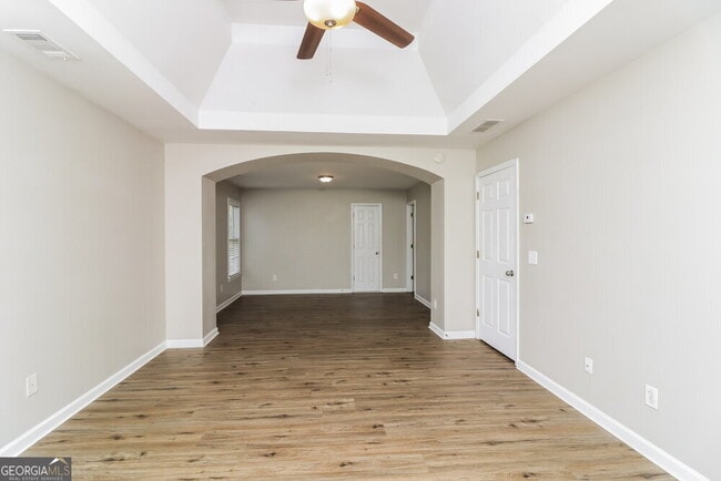 Building Photo - 503 Millside Tr