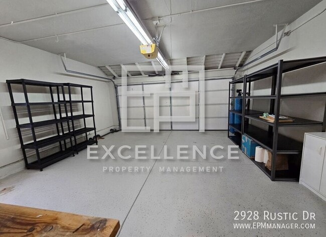 Building Photo - 2928 Rustic Dr