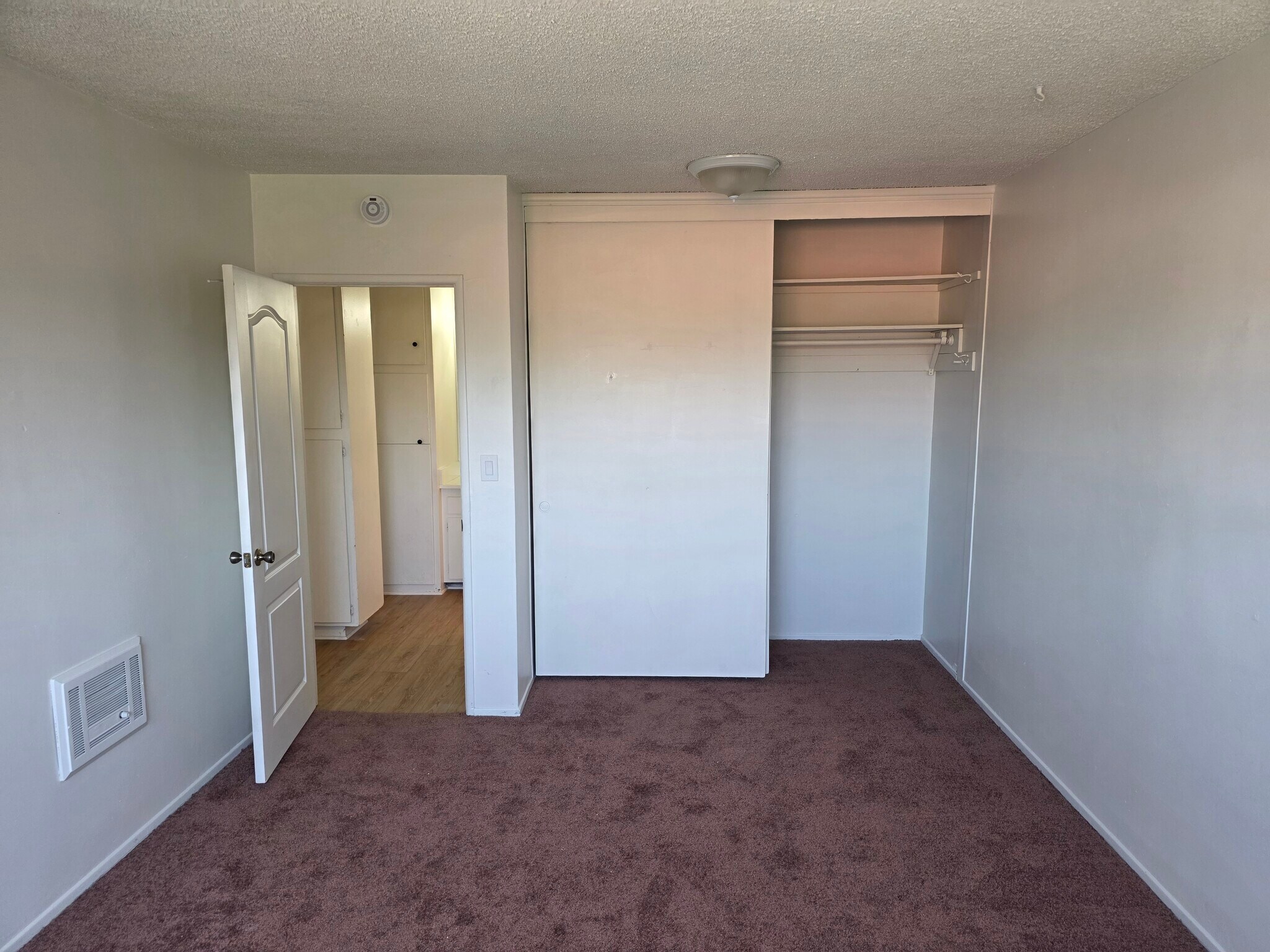Building Photo - 14745 Woodruff Ave