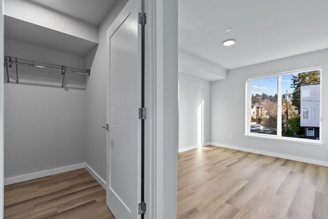 Building Photo - Stunning Brand-New Ballard Townhome with A...