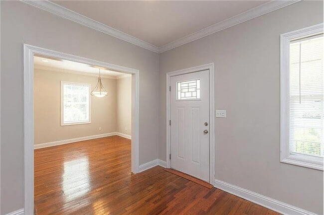 Building Photo - 3424 Northview Dr