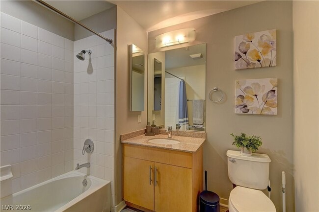 Building Photo - 353 E Bonneville Ave