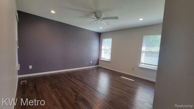 Building Photo - 46400 Briargate Dr