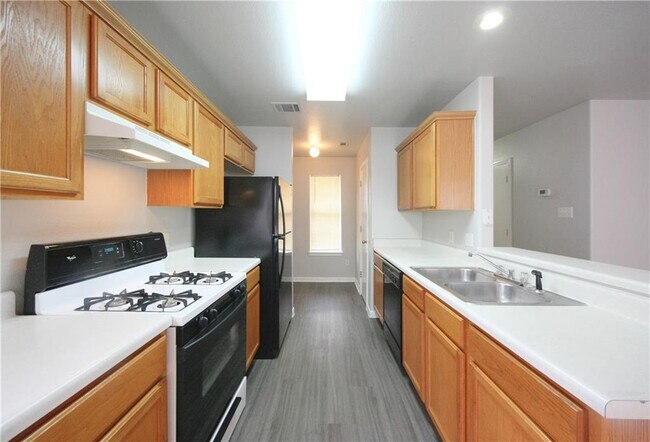 Building Photo - 2874 Southampton Way