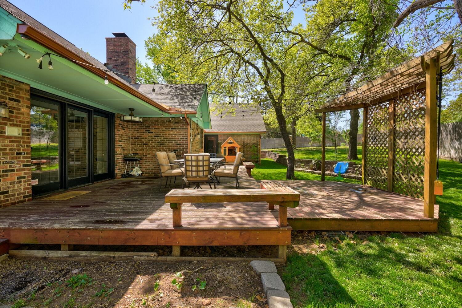 Building Photo - 1409 Folkstone