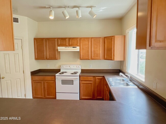 Building Photo - 3041 W Darien Way