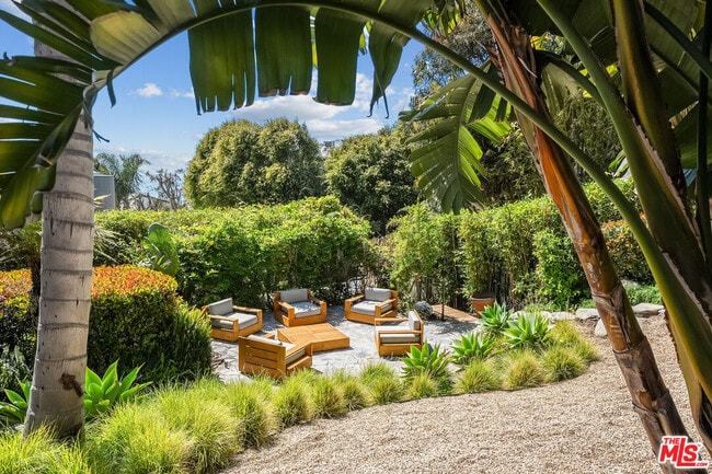 Building Photo - 31824 Seafield Dr