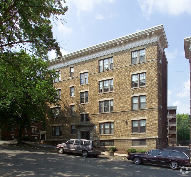 Building Photo - Worthington Commons