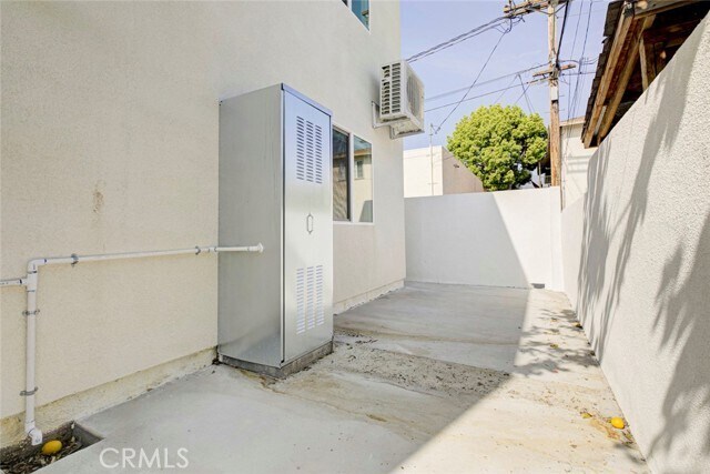 Building Photo - 1070 Allen Ave