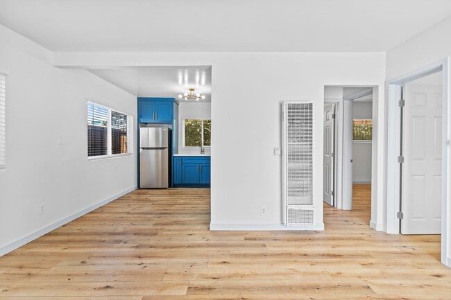 Interior Photo - 1078 E 7th Street