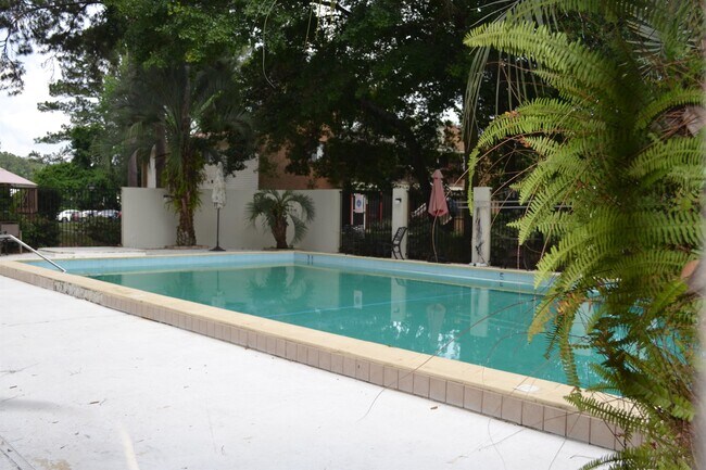 Building Photo - 317 Mabry St