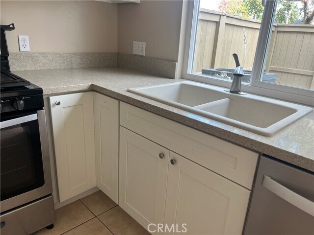 Building Photo - 40 Timber Run