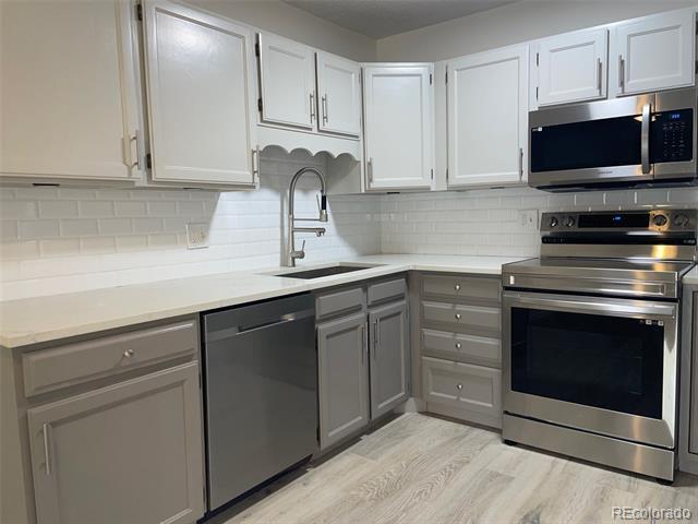 Building Photo - 3124 S Wheeling Way