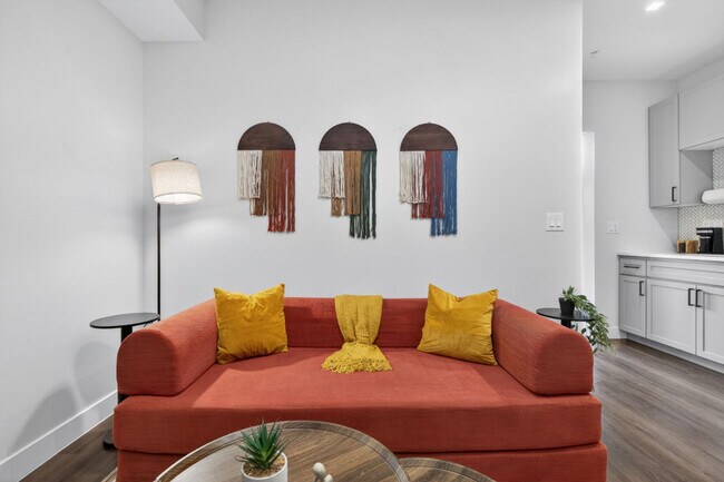 Building Photo - 4225 N 32nd Pl