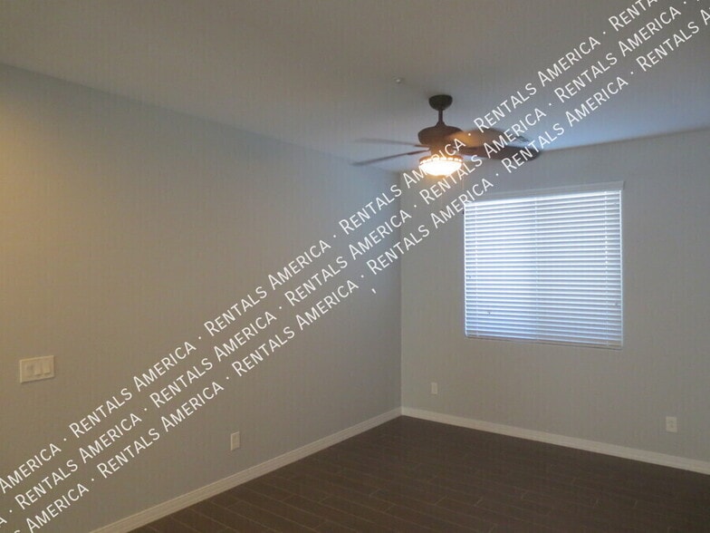 Building Photo - 3636 E Lodgepole Dr