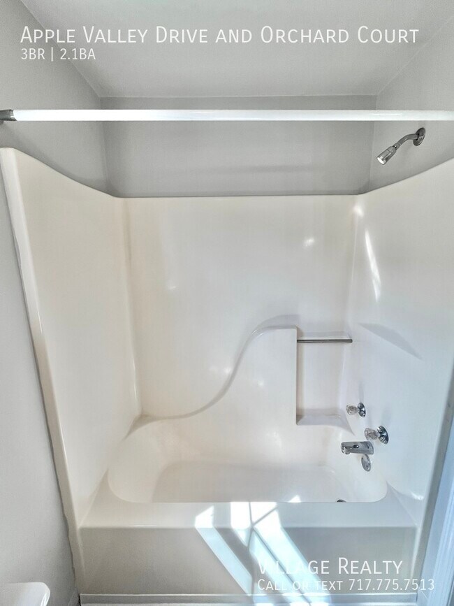 Building Photo - 710 Apple Valley Dr