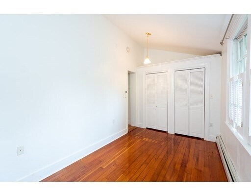 Building Photo - 87 High St