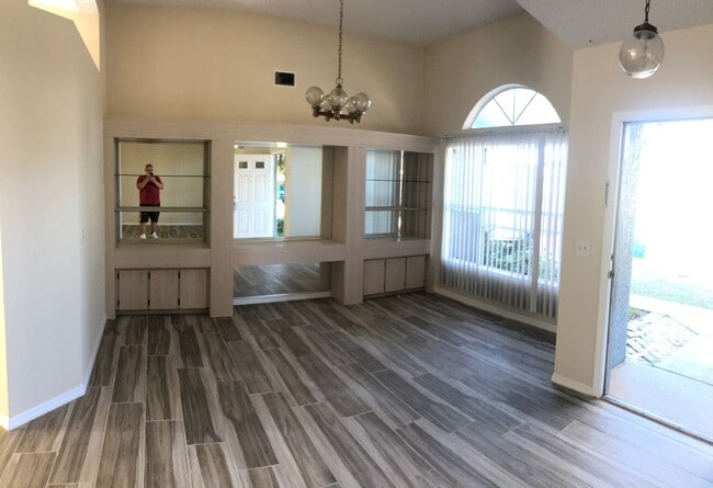 Building Photo - 3480 Fan Palm Blvd