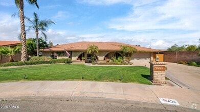 Building Photo - 426 E Carol Ann Way