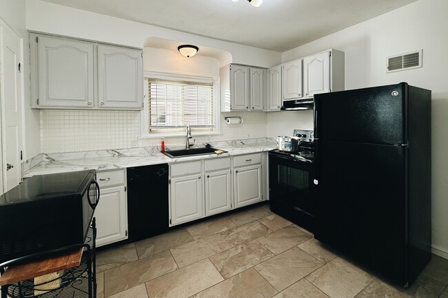 Kitchen - 3466 N 89th St