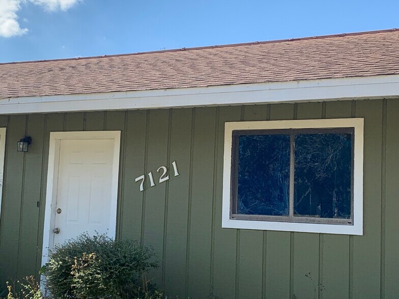 Building Photo - 7121 Burnsville St