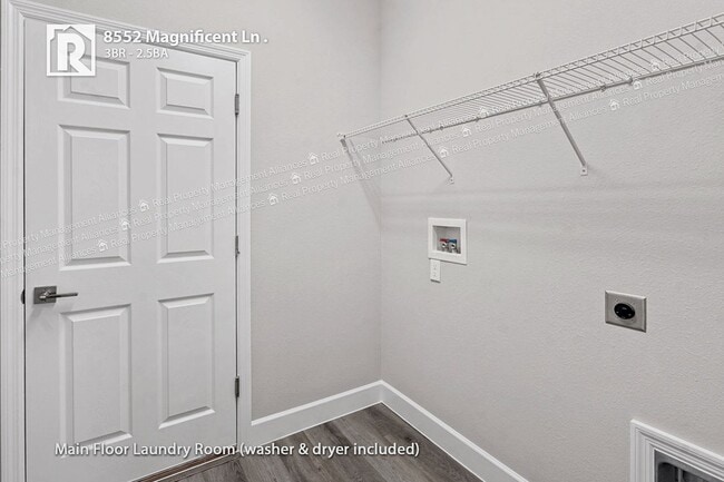 Building Photo - 8552 Magnificent Ln