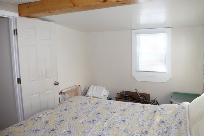 Building Photo - 192 Manchester St