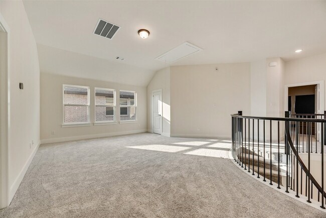 Building Photo - 1055 Modesto Dr