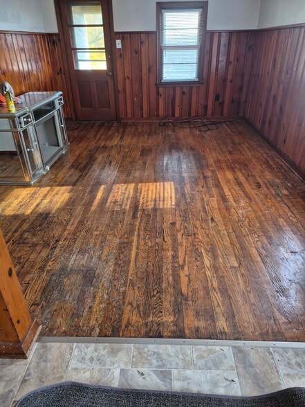 Building Photo - 19 Charles St