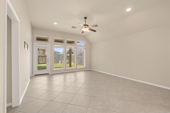 Building Photo - 4211 Ponderosa Hills Ln