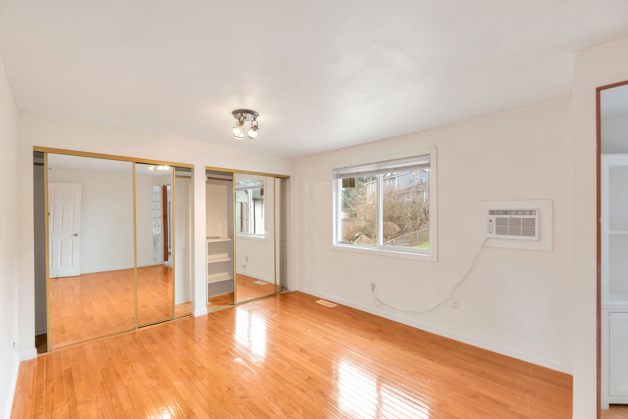 Building Photo - 26250 39th Pl S