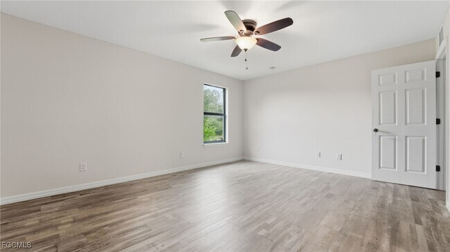 Building Photo - 2701 E 18th St