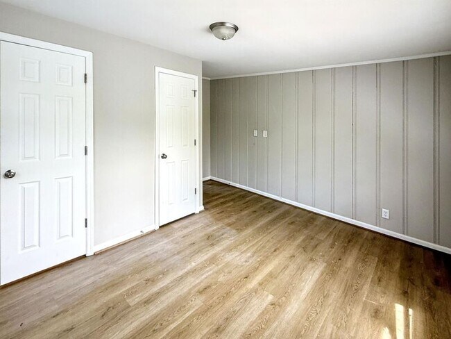 Building Photo - 5026 Bud Holmes Rd