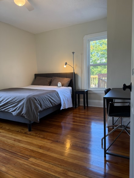 Building Photo - 71 Willard Ave