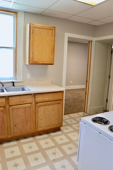 Main Level Kitchen - 331 Center St