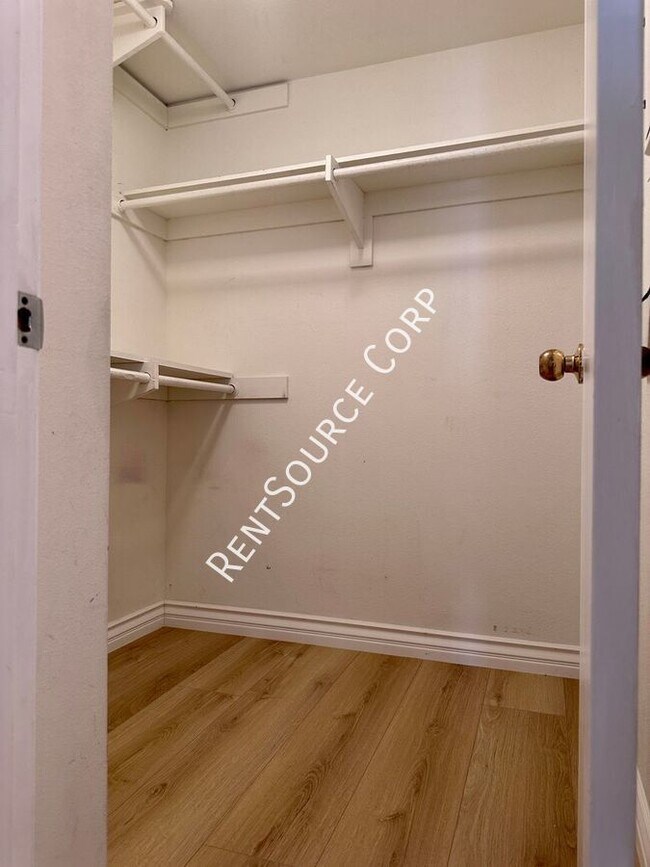 Building Photo - 24145 Del Monte Dr.